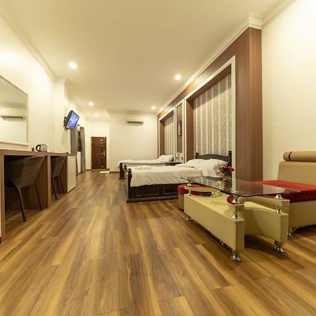4 Rivers Hotel Phnom-Penh Buitenkant foto