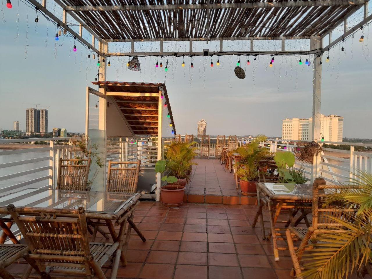4 Rivers Hotel Phnom-Penh Buitenkant foto